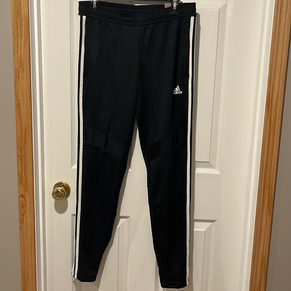 BNWT Adidas tiro 19 track pants - Picture 4 of 13